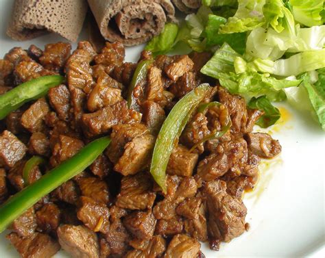  Tibs Delicioso é Uma Explosão de Sabores Picantes e Texturas Aveludadas